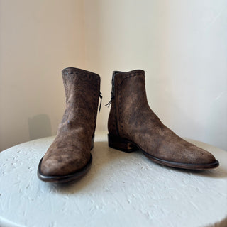 Distressed Vintage Camel Nubuck Zorro Round
