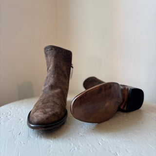 Distressed Vintage Camel Nubuck Zorro Round